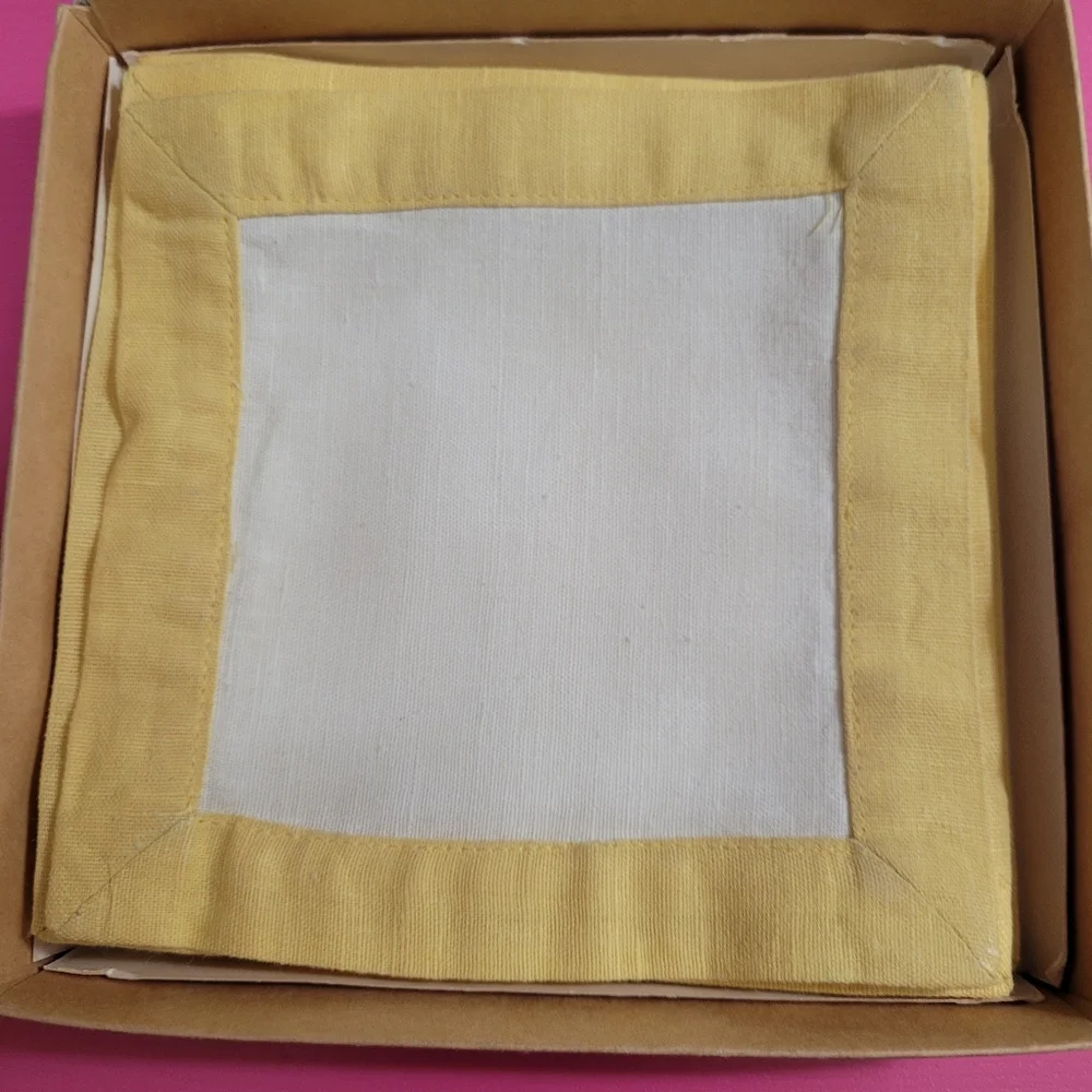 William-Sonoma Linen & Cotton Set Of 6 Yellow And White Cocktail Napkins